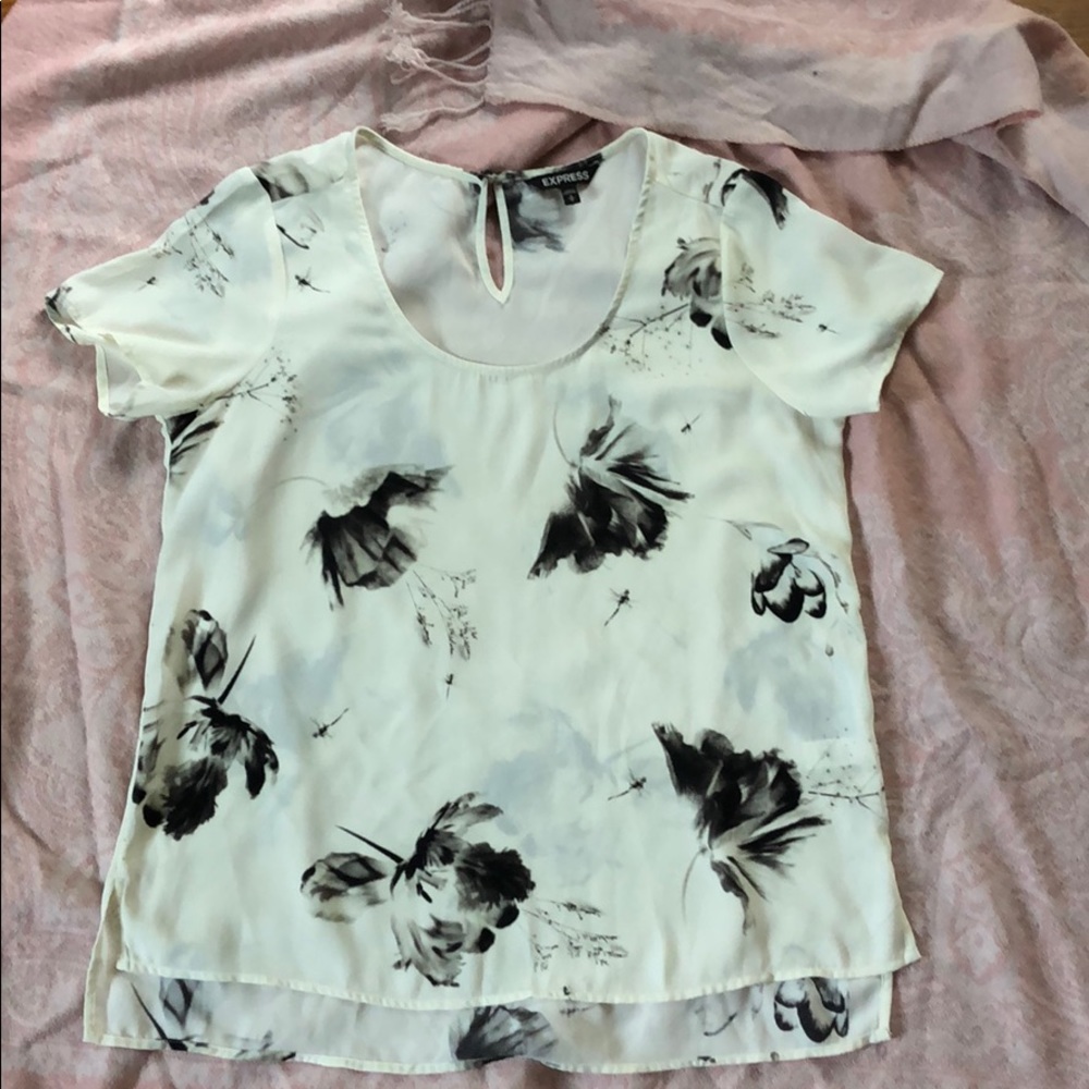 Light wear flowy shirt.